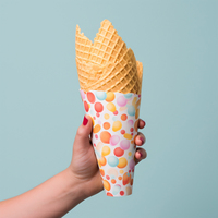 Gobelet en papier conique jetable de qualité alimentaire de 4oz Forme unique pour la crème glacée Logo personnalisé imprimé Papier artisanal certifié vendu en gros
