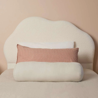 Lit d'enfant rembourré en forme de nuage mignon avec tête de lit rembourrée douce pour la chambre des filles