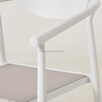 Nouveau design de mobilier de jardin Fauteuil-Patio Chaise empilable en métal pour la maison Café Salle à manger