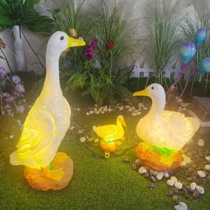 Esculturas de Pato con Luces de Fibra de Vidrio para Parques, Resorts, Centros Comerciales y Proyectos de Exhibición de Atracciones en Jardines Familiares - Product Image 1