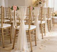 Décoration florale artisanale en roses pour dossier de chaise, allée d'église et poignée de porte, pour événements de mariage