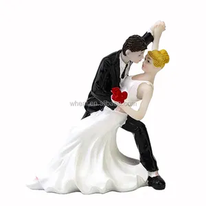 China fábrica de alta qualidade resina noiva e noivo casal dança bolo topper