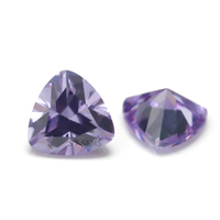 Pierres de zircone cubique de laboratoire, taille triligne facettée, traitées thermiquement, couleur lavande avec effet de jeu de couleurs, pour bijoux pour filles