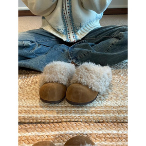 Pantuflas de gamuza suave de alta gama, aptas para uso en interiores y exteriores, pantuflas de invierno para mujer, cómodas y afelpadas, con función antideslizante. - Product Image 3