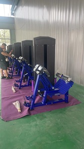 Equipo de entrenamiento de fuerza para gimnasio: Silla romana comercial, máquina de hiperextensión inversa, máquina de extensión de espalda sentado y curl. - Product Image 3