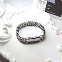 Bracelet pour homme en acier inoxydable Bold Punk, double face, chaîne à maillons carrés, fermoir magnétique YMS125