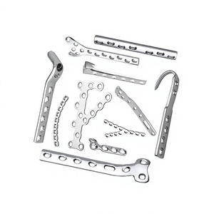 Série de micro-pinces droites en acier inoxydable pour chirurgie maxillo-faciale, traumatologie, chirurgie esthétique et orthopédie, avec trous de fixation - Product Image 4