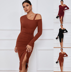 Abito <span class=keywords><strong>donna</strong></span> tinta unita autunno e inverno gonna al ginocchio con spalla aperta alla moda tessuto crêpe cintura naturale - Product Image 1