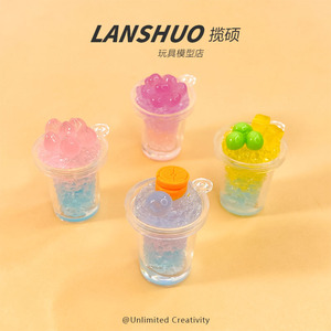 จี้รูปแก้วสมูทตี้ผลไม้ 3 มิติ สีสันสดใส ชุดเครื่องประดับเรซิ่น DIY จี้ธีมต่างๆ ของขวัญสำหรับทุกเพศ - Product Image 3