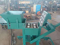 Vente chaude Kenya Machine de fabrication de briques en argile robuste, durable, à haut rendement, respectueuse de l'environnement et multifonctionnelle