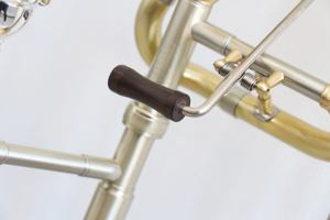Trombón Tenor de Latón Dorado y Cobre, Cuerpo de Cuproníquel, Varilla Completa, Tono Bb/F, Válvula Axial, Válvula Thayer - Product Image 6