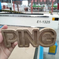 Machine de gravure sur bois CNC 1325 pour la sculpture de portes principales en bois