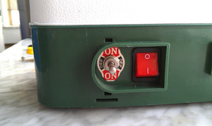 Pulvérisateur agricole à dos alimenté par batterie pour la lutte antiparasitaire des cultures - Product Image 3