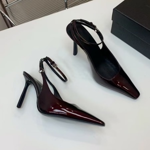 Zapatos de tacón alto elegantes para fiesta o boda, con punta en pico y correa, de cuero patentado, para mujer, sandalias de tacón alto con una sola correa. - Product Image 3