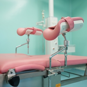 Регулируемая электрическая Гинекологическая кровать для акушерского отделения и операционного стола для послеродового ухода - Product Image 5