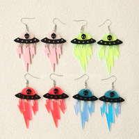 Boucles d'oreilles Halloween OVNI en acrylique, design extraterrestre, pompons scintillants, accessoires d'oreille uniques, amusants et mignons, style européen-américain, modèle femme