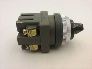 NEW ASN320 <strong>SELECTOR</strong> <strong>SWITCH</strong> 2 POSITION <strong>MAINTAINED</strong> NIB One Year Warranty - Product Image 5