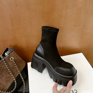 S0068X Nuevos Zapatos Oxford de Hombre de Cuero Genuino de Vaca, Formales, con Borde Abierto y Perlas Bordadas, Ligeros y a la Moda para Otoño, para Novio - Product Image 2