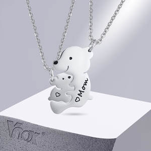 Collana con Ciondolo in Acciaio Inossidabile YYN a Forma di Orso che Abbraccia un Cucciolo, Stile Sportivo con Catena a Serpente, Gioielli Fai-da-Te all'Ingrosso - Product Image 1