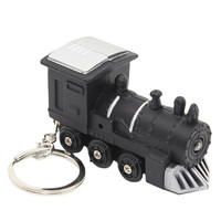 Porte-clés lampe de poche LED en forme de locomotive vintage pour cadeaux promotionnels Mini porte-clés sonore de train à LED