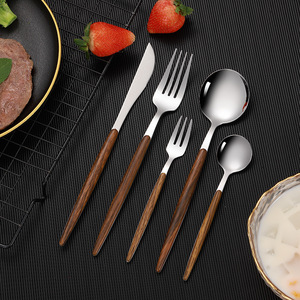 Set di posate effetto legno in acciaio inossidabile 430: coltelli, forchette, cucchiaini, forchettine da tè, coltelli da bistecca e posate per uso quotidiano - Product Image 2