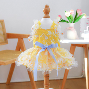<span class=keywords><strong>Vestito</strong></span> con Bretelle a Fiori Primaverili per Cani, Abito Protettivo Solare per Foto, Vestiti per Cuccioli e Cani di Piccola Taglia - Product Image 3