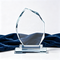 Trophée en cristal personnalisé gravé en gros d'usine, trophée en verre transparent pas cher, plaque de récompense en cristal