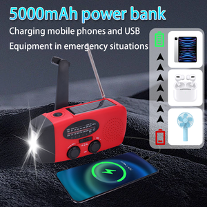 Torcia Solare USB con Manovella e <span class=keywords><strong>Radio</strong></span> AM/FM NOAA, Power Bank di Emergenza 5000mAh, Resistente all'Acqua IPX3 - Product Image 3
