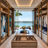 Dressing Walk-in Sentosa Waterfront à Singapour avec portes en verre de qualité marine et îlot flottant intégré