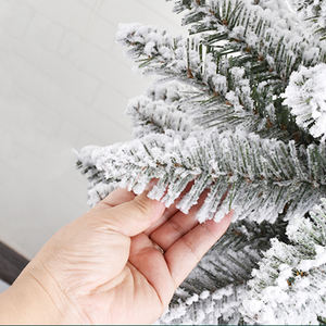 Arbres de Noël artificiels de qualité supérieure 1.5/1.8/2.1 mètres Style neige planté de laine pour les décorations de fenêtre à la maison - Product Image 4