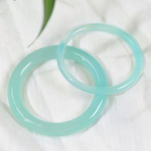 Calcedonio naturale <span class=keywords><strong>azzurro</strong></span> di colore congelato ragazza agata di giada simile al ghiaccio sottile striscia rotonda blu ghiaccio trasparente braccialetto di bellezza HANFU - Product Image 3