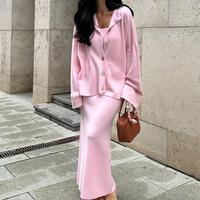 Nouveau 2025 automne nouveau pull tricoté ample de Style doux à la mode minceur demi jupe ensemble pour femmes