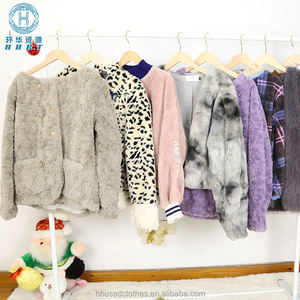 Оптовая продажа модных женских пальто из искусственного меха на флисовой подкладке, утолщенных, разных стилей, в ассортименте для перепродажи - Product Image 2