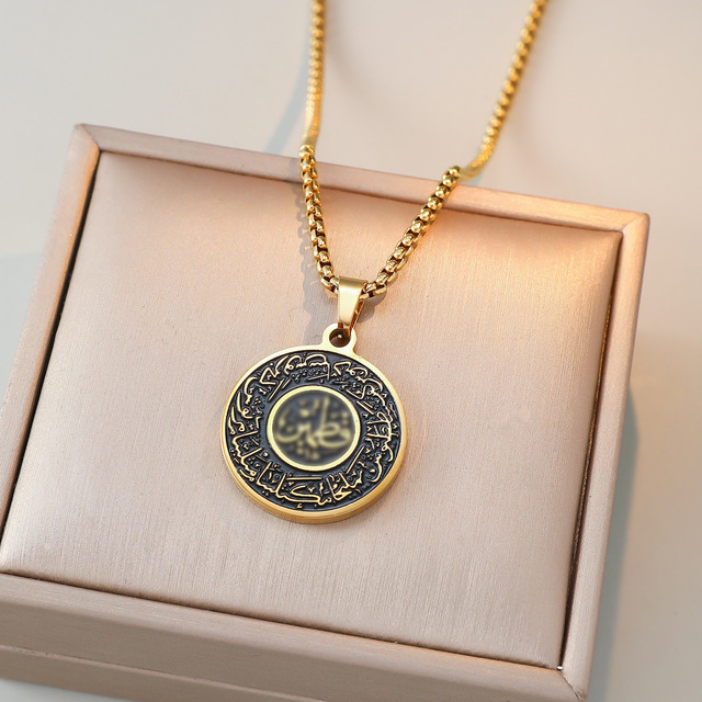 2026 New High-End Tungsten Pearl Necklace Black-Gold Plate Engraved Pendant Light Luxury UnisexVersatile Wont Clash Any