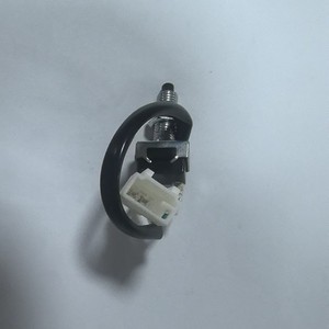 สวิตช์ไฟถอยหลังสำหรับโตโยต้า 84640-37020 84640-37050 ดีซี 12V ตำแหน่งด้านหลัง - Product Image 1