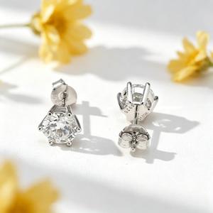 Pendientes de tuerca de plata S925 con diamantes de laboratorio de corte redondo clásico de 0.5CT y 1CT para mujer, joyería de boda, pendientes de moda con engaste de garra de aleación. - Product Image 2