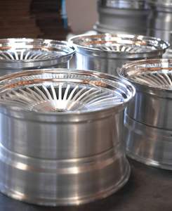 OEM Geschmiedete Chrom-Leichtmetallfelgen 17-24 Zoll Konkav für BMW AUDI Tesla für Luxusfahrzeuge mit 5x114.3 5x130 5x120 Felgen Lochkreis und Speichendesign - Product Image 3