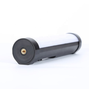 USB-C ricaricabile P100 RGB tubo luce 1 anno palmare plastica illuminazione a LED per i creatori di contenuti Video youtuber colore bianco - Product Image 3