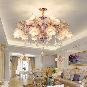 Lámpara de Techo Moderna Francesa con Cristales LED Dorados y Pantallas de Cristal en Forma de Flor, Elegante para Sala de Estar - Product Image 1