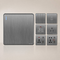 Prises murales universelles de luxe gris brossé, style industriel, 4 prises 13A avec ports USB-A et USB-C pour la maison