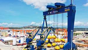 Grue à <span class=keywords><strong>portique</strong></span> mobile à double poutre certifiée ISO 16T/50T/3000T, moteur/engrenage, hauteur de levage de 100 m pour utilisation <span class=keywords><strong>en</strong></span> construction, usine - Product Image 2