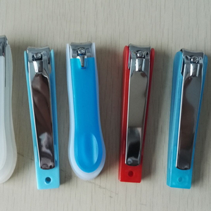 Cortaúñas con lupa y LED para la seguridad del bebé Cortador de uñas para personas mayores con luz y aumento GUANGZHOU NAIL CLIPPERS FOSHAN - Product Image 1