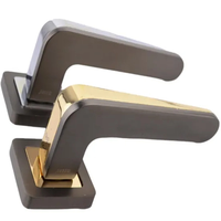 Accessoires de fenêtre modernes de style européen Quincaillerie de porte d'armoire résidentielle Poignée en alliage d'aluminium zinc Laiton Acier Plastique Maison