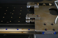 Machine de perçage CNC six faces hautement automatisée avec 4 têtes de perçage pour portes en bois et panneaux de meubles