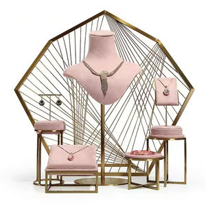 Jinsky ที่วางเครื่องประดับหนังนิ่มสีชมพู, แท่นโชว์เครื่องประดับทำจากโลหะสีทอง - Product Image 2