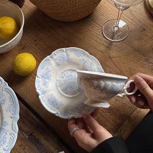 <span class=keywords><strong>Assiette</strong></span> en porcelaine Lelyi, style médiéval français, <span class=keywords><strong>bleu</strong></span> clair, relief floral, écologique, pour le thé de l'après-midi, dessert, <span class=keywords><strong>assiette</strong></span> de style occidental pour la maison - Product Image 5