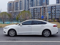 Ford Mondeo 2013 1.5L GTDi180 Edición Fashion Diseño Aston Martin 181HP EcoBoost Sedán Mediano Espacioso Listo para Exportar