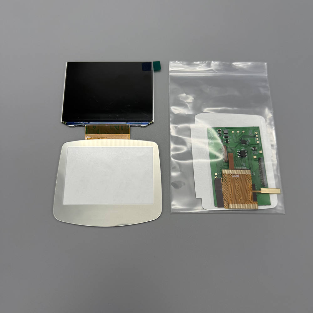 พร้อมเลนส์สีเงิน