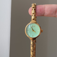 Montre décontractée de luxe, montre de mode exquise, montre élégante et décontractée, montre à chaîne délicate, montre pour femme