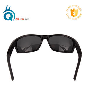 Lunettes de moto polarisées XQ-306A, lunettes de sport pour la protection lors du cyclisme et de la conduite - Product Image 2